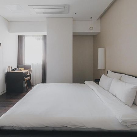 Acc Design Hotel Кванджу Экстерьер фото