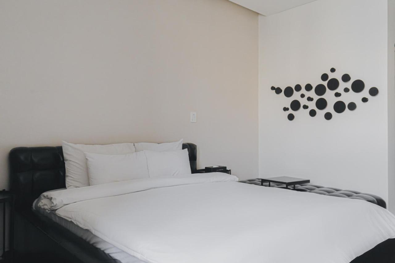 Acc Design Hotel Кванджу Экстерьер фото