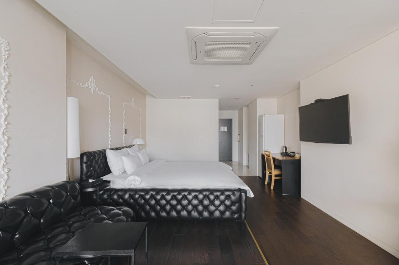 Acc Design Hotel Кванджу Экстерьер фото