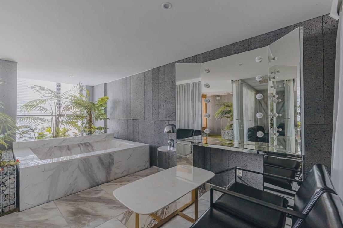 Acc Design Hotel Кванджу Экстерьер фото