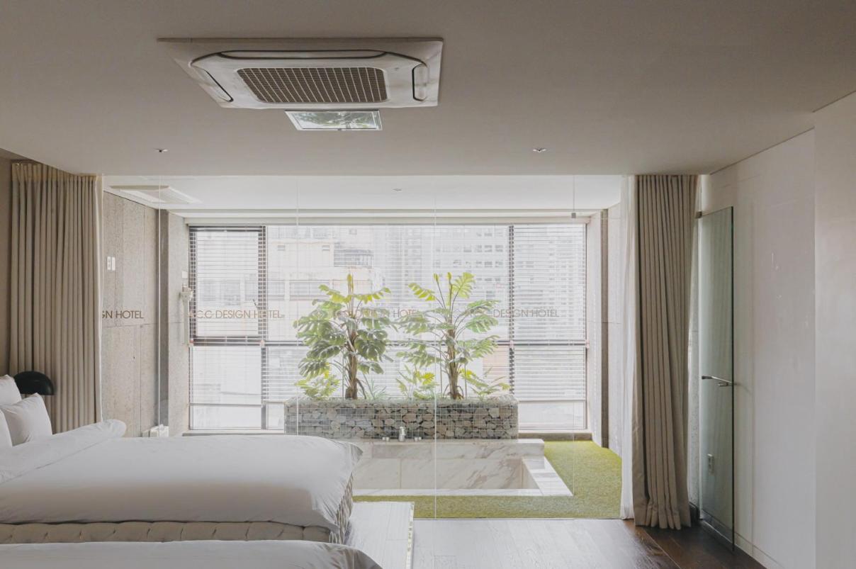Acc Design Hotel Кванджу Экстерьер фото