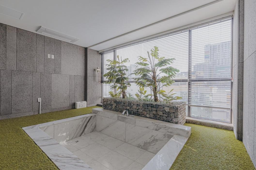 Acc Design Hotel Кванджу Экстерьер фото