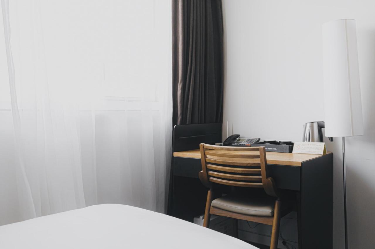Acc Design Hotel Кванджу Экстерьер фото