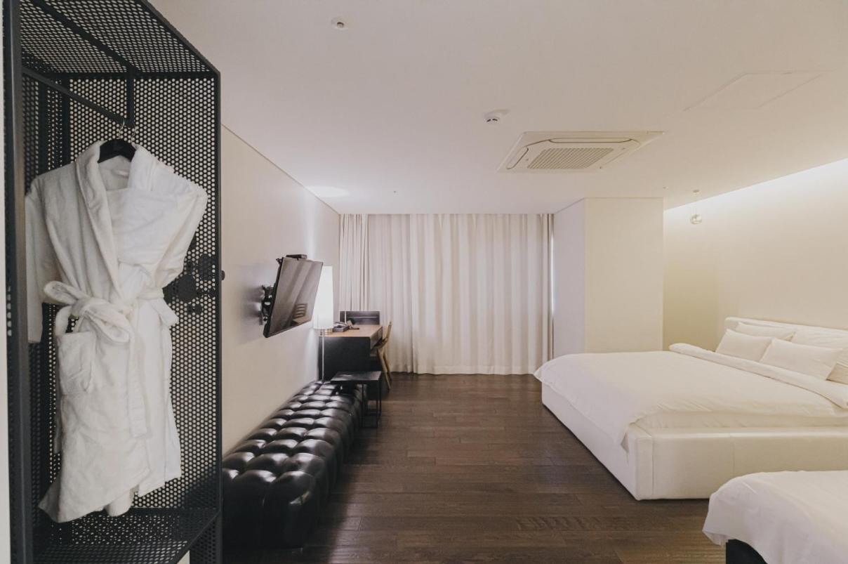 Acc Design Hotel Кванджу Экстерьер фото